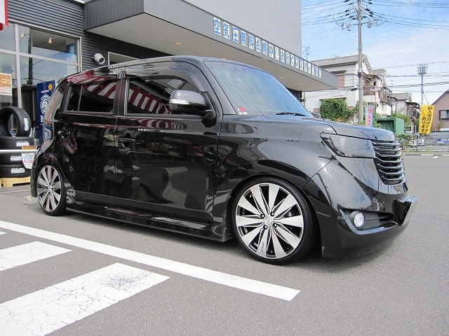 Z-style トヨタ bB ＮＣＰ系 2WD専用 グラマラスシートカバー ZT25