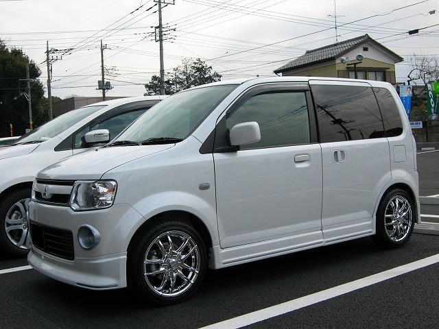 三菱EKワゴン15インチ