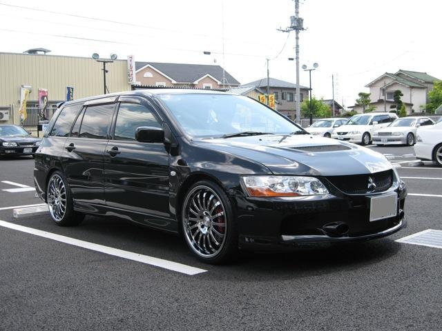 ミツビシ ランサーエボリューションワゴン Amd Badx E Line F16 19インチ 9 0j ブラックメタルコート 装着ギャラリー カーポートマルゼン アルミホイールとタイヤの専門店