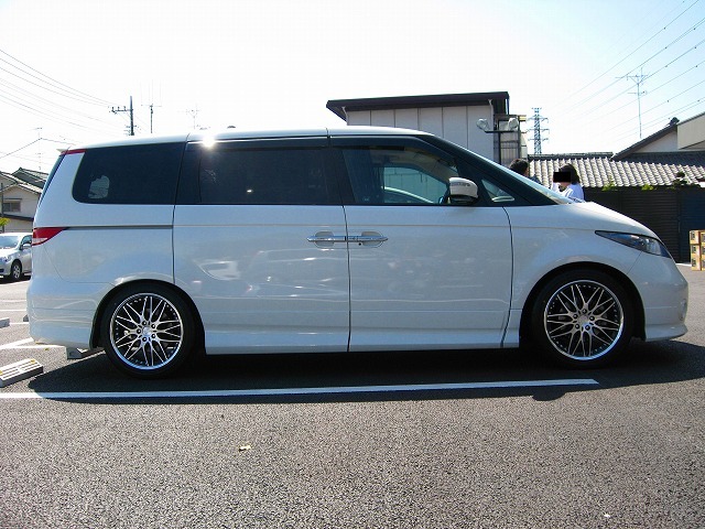 鹿児島から 平成23年式 エリシオン DBA-RR2 後期 稀少4WD（GIANT 