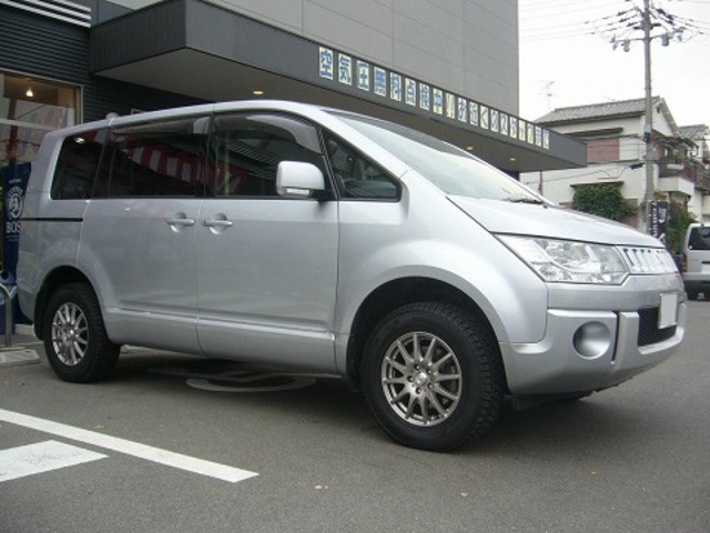 ミツビシ デリカd 5 クロススピード ホットスタッフ X12s 16インチ 6 5j ディープシルバー 装着ギャラリー カーポートマルゼン アルミホイールとタイヤの専門店