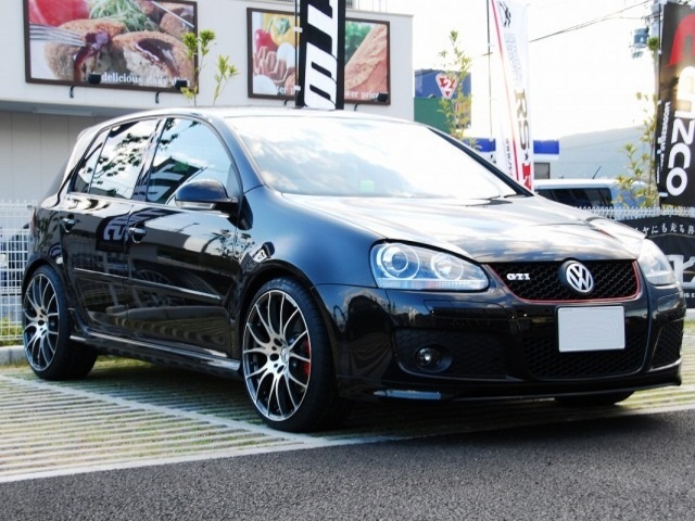 Vw ゴルフ Homura レイズ 2 7 限定カラー 輸入車 18インチ 8 5j ダイヤモンドカット サイドガンメタ 装着ギャラリー カーポートマルゼン アルミホイールとタイヤの専門店