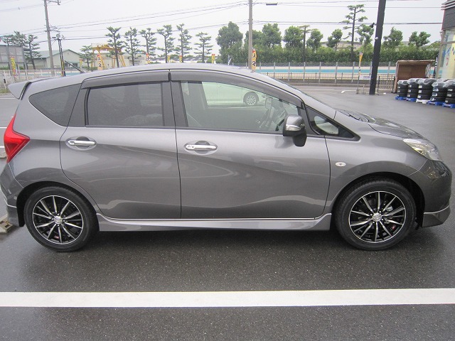 né.né様 ノート E12系 DBA-E12、NE12 | 装着ギャラリー | カーポートマルゼン