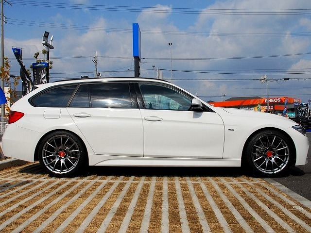 BMW F31 LDA - 3D20 320d ツーリング 前期★テールセット BMW F31 LDA - 3D20 320d ツーリング 前期☆テールセット 3シリーズ