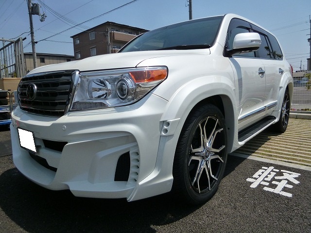ランドクルーザー 200系 UZJ200W、URJ202W | 装着ギャラリー