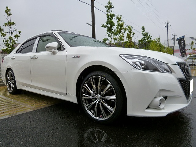 トヨタ クラウンアスリート ウェッズ レオニス Wx 装着写真から選んでショッピング カーポートマルゼン公式サイト アルミホイールとタイヤの専門店