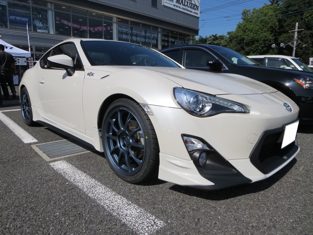 トヨタ 86 | ボルク(レイズ) ZE40 (国産車) 18インチ(8.0J) マットブルーガンメタ | 装着ギャラリー | カーポート ...