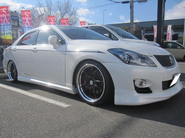 トヨタ クラウンアスリート Xsa 戦 ワーク 04c 19インチ 9 0j ブラックカットクリア 装着ギャラリー カーポートマルゼン アルミホイールとタイヤの専門店