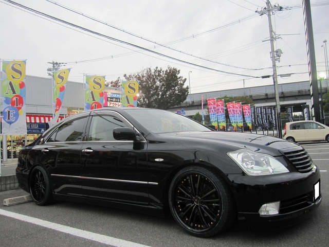 トヨタ クラウンアスリート ウェッズ クレンツェ アクエルド 国産車 装着写真から選んでショッピング カーポートマルゼン公式サイト アルミホイール とタイヤの専門店