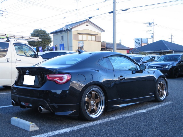 86 ZN6 DBA-ZN6 | 装着ギャラリー | カーポートマルゼン