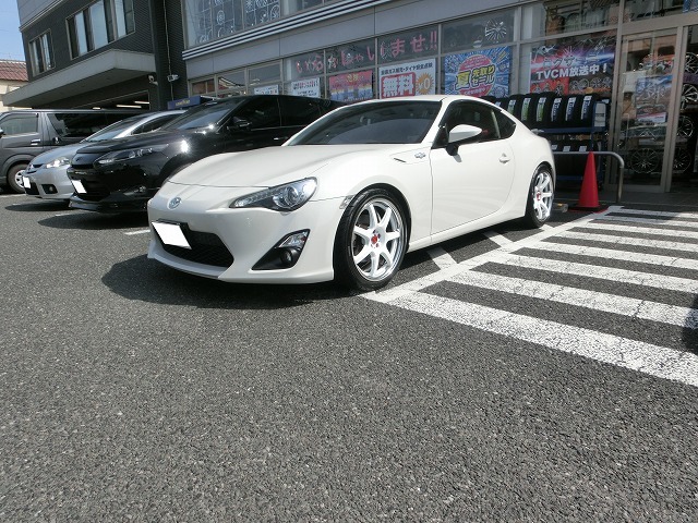 86 ZN6 DBA-ZN6 | 装着ギャラリー | カーポートマルゼン