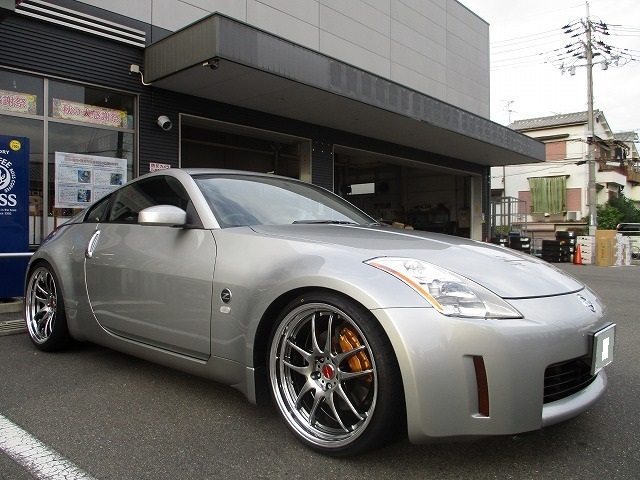 フェアレディz z33 サムライパワー砲弾マフラー（z33 サムライ