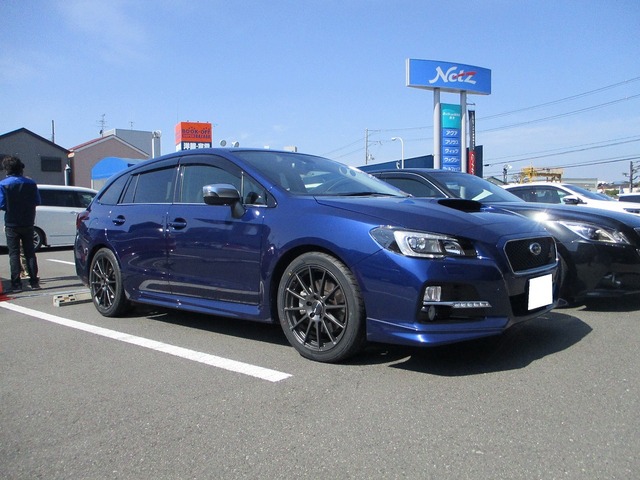 スバル レヴォーグ 平成26年6月 令和2年9月 型式 Dba Vmg 2 0 Gt S アイサイト Gt アイサイト Stiスポーツ 冬タイヤ17in推奨 駆動方式 4wd エンケイ エンケイ Pf 03 装着写真から選んでショッピング カーポートマルゼン公式サイト アルミホイールとタイヤの専門店