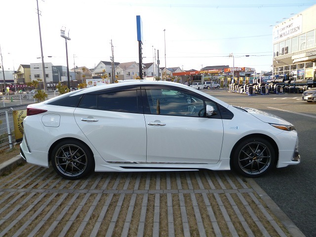 18096 プリウス / PHV ZVW50/ZVW51/ZVW52 純正 左フロントドア 67002-47163/67002-47161/67002-47162 エモーショナルレッド 3U5 塗装用