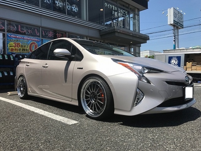 大人女性の SSR Professor MS1 18インチ 86/BRZ プリウスなど タイヤ 