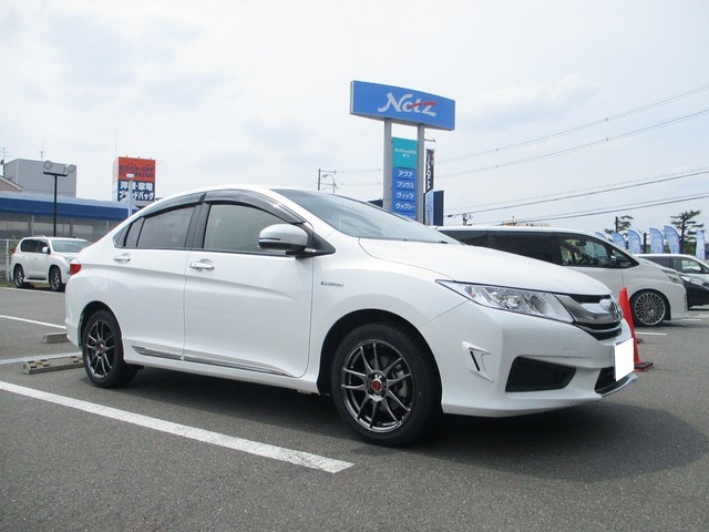 ホンダ グレイス ワーク エモーション ワーク Cr Kiwami 16インチ 6 5j グリミットシルバー 装着ギャラリー カーポートマルゼン アルミホイールとタイヤの専門店