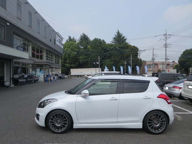 ST様 2点 スイフト ZC32・72、ZD72系 ZC32S | 装着ギャラリー | カーポートマルゼン