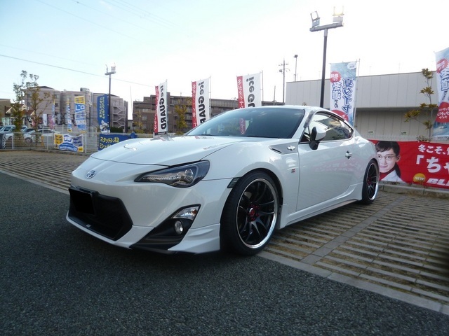 トヨタ 86 ワーク エモーション ワーク Cr 2p 18インチ 8 0j マットブラック 装着ギャラリー カーポートマルゼン アルミホイールとタイヤの専門店