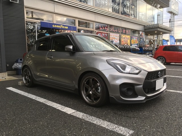 スズキ スイフト ボルクレーシング レイズ Te37 Sl 17インチ 7 5j プレスドグラファイト 装着ギャラリー カーポートマルゼン アルミホイールとタイヤの専門店