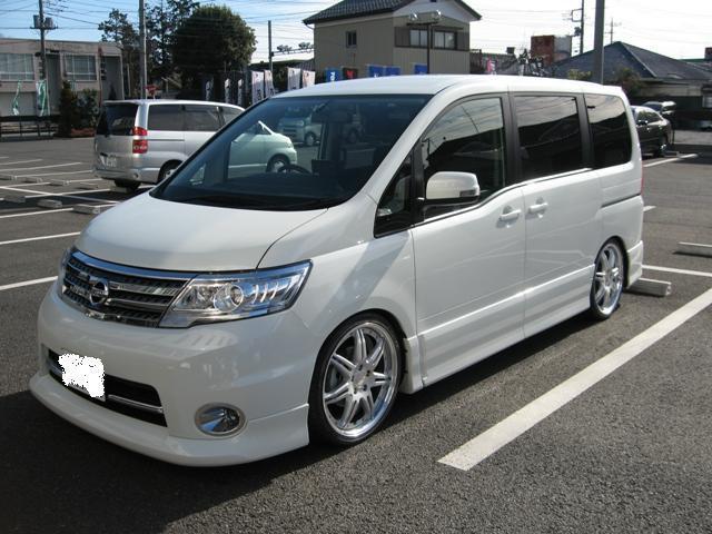 ニッサン セレナ グノーシス ワーク Gs5 国産車 19インチ 7 5j マットシルバー 装着ギャラリー カーポートマルゼン アルミホイールとタイヤの専門店