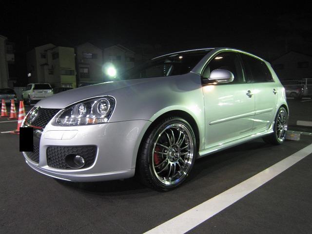 Vw ゴルフ ボルク レイズ Re30 国産車 18インチ 8 0j フォーミュラーシルバー ダイヤモンドカットリム 装着ギャラリー カーポートマルゼン アルミホイールとタイヤの専門店