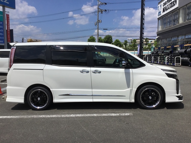 ノアヴォクシー 80系 ロクサーニ パヴォーネ 225/40/18 4本セット 