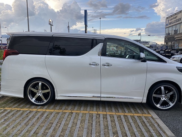 アルファード 30系 DBA-AGH30W(30系) | 装着ギャラリー | カーポート