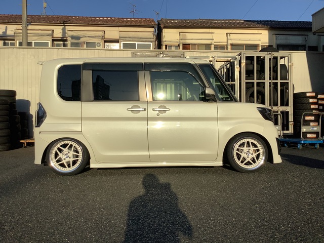 タントカスタム LA600S 左フロントフェンダー