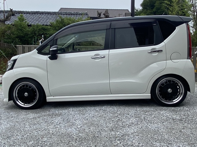 ダイハツ純正　ムーヴカスタム LA150S/LA160S 左　テール　ライト　ランプ　 KOITO 220-69010 全国無料，格安 DAIHATSU ダイハツ 純正 LA150S LA160S ムーヴカスタム