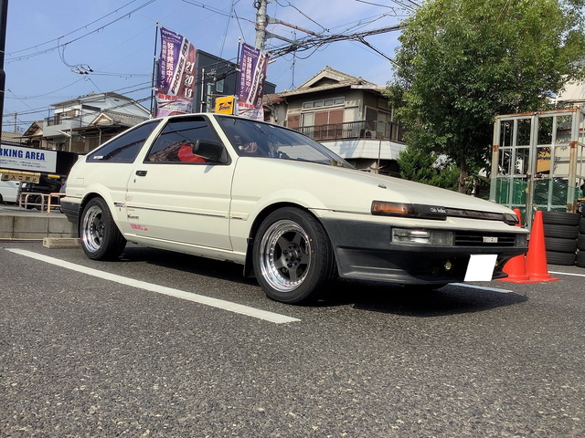 61a4t6Gj3tL._UF350,350_QL50_.jpg