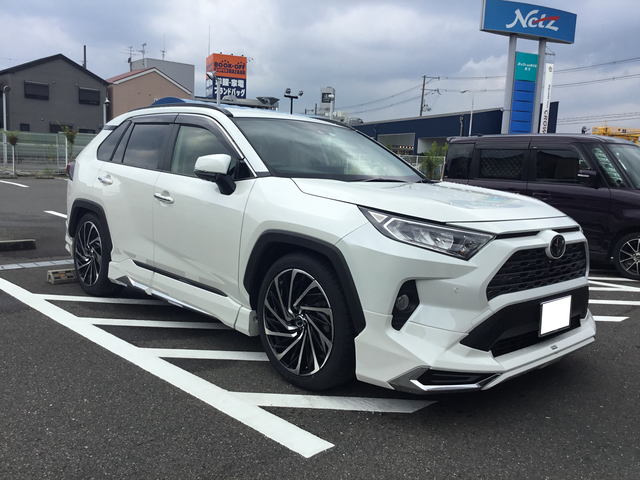 トヨタ RAV4 | ロクサーニ(BADX) テンペストタービンVX 20インチ(8.5J