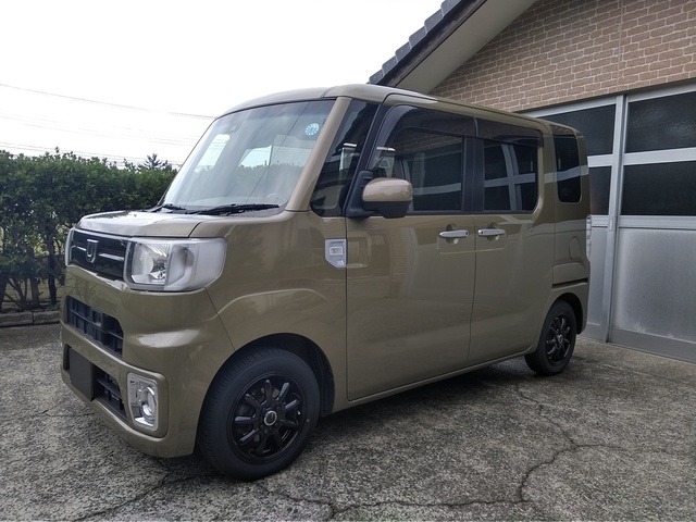ウェイク(WAKE) 700系 LA710S | 装着ギャラリー | カーポート ウェイク(WAKE) 700系 LA710S | 装着ギャラリー | カーポート
