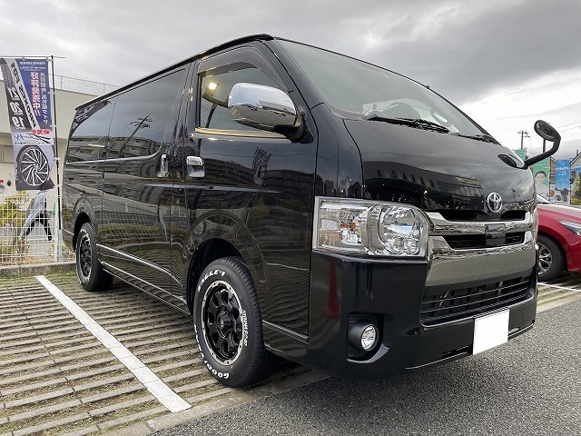 ハイエースホイール 楽天市場】ファブレス ヴァローネLM-9 2P ゴールド 20インチ 【厳選