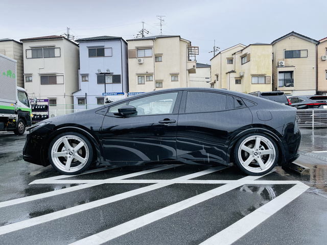 プリウス 60系 MXWH60 | 装着ギャラリー | カーポートマルゼン