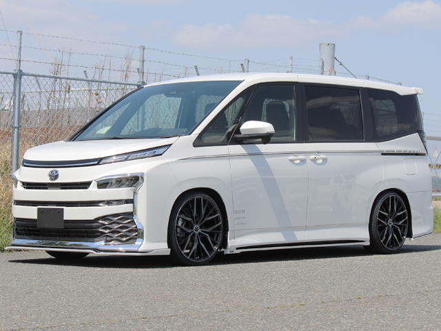 ヴォクシー(VOXY) 90系 MZRA90W | 装着ギャラリー | カーポートマルゼン