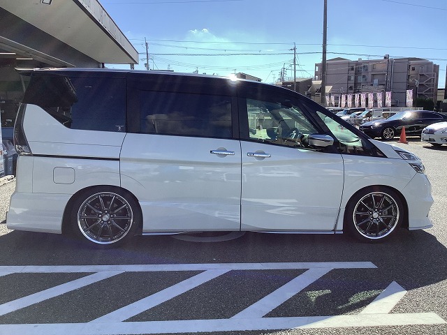 セレナ C27系 C27、GC27、GFC27、HC27、HFC27(27系) | 装着ギャラリー