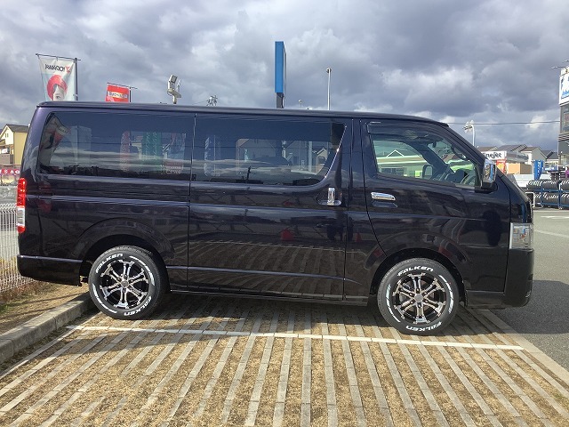 ハイエース (200系) 200系【LT】 214W、223B | 装着ギャラリー | カー