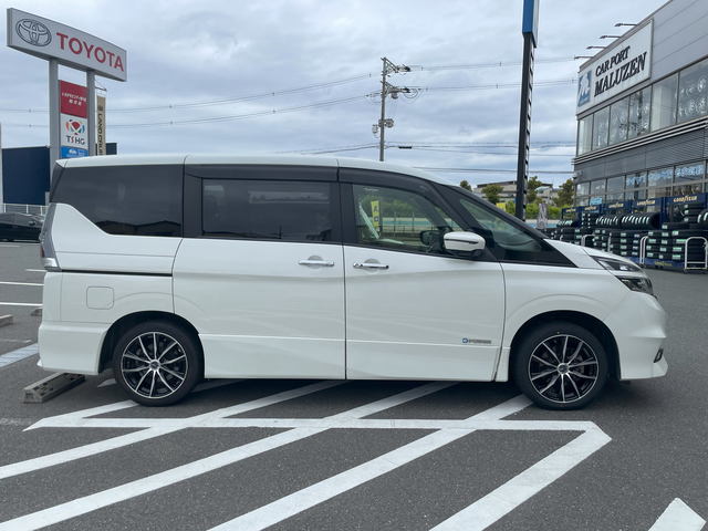 2UPJ-43441262]セレナ(GFC27 C27系)左前 ドアパネル 中古 セレナ C27系 全グレード 対応 テールランプアンダーカバー