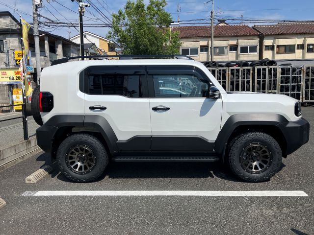 ランドクルーザー FJ 240系 TRJ240W | 装着ギャラリー | カーポート
