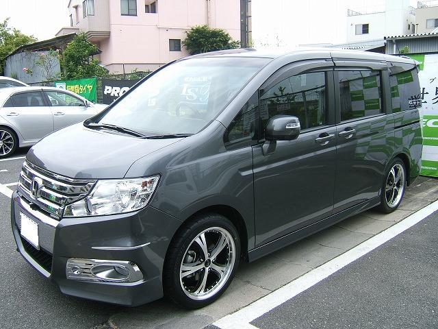 18インチ ステップワゴンにて使用