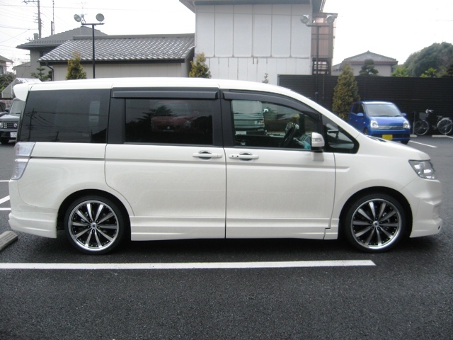プライスダウン30 Off 8 25 水 クーポンでお得 タイヤ交換対象 ホンダ ステップワゴンスパーダ Rk5 Kyoho シュタイナー Lsv ブラックポリッシュ ダンロップ ルマン V Lm5 215 50r17 17インチ サマータイヤ ホイール セット 4本1台分 限定価格セール